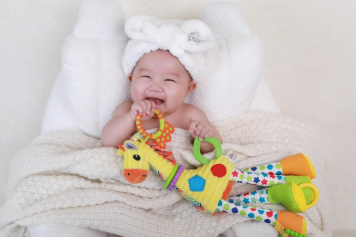 瑞安宝宝为什么会吐奶 瑞安宝宝为什么会吐奶